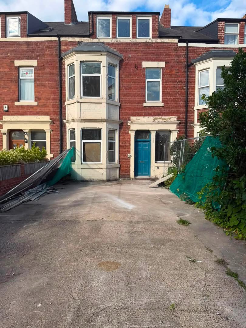 Clear driveway after builders waste removal in Wallsend